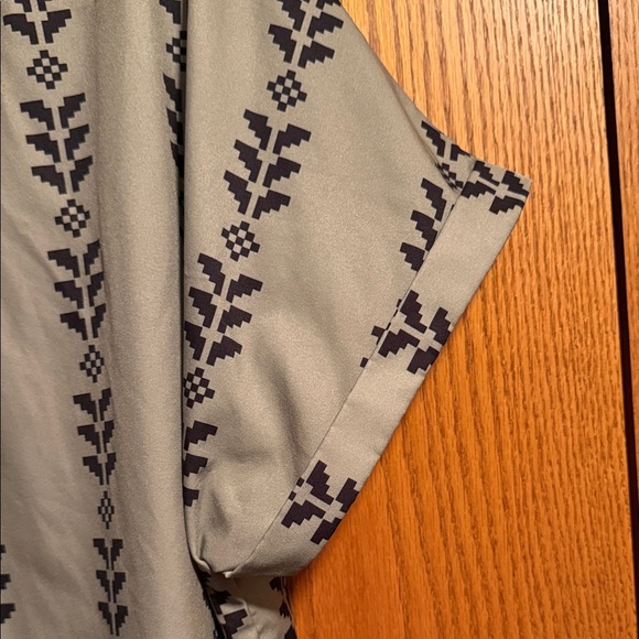 Sage Green Patterned Women's Top - Picture 2 of 6